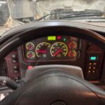 2011 Freightliner M2-106 T/A 24′ Deck Truck full