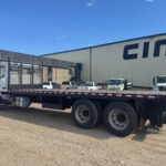 2013 Volvo VHD T/A 25′ Deck Truck full